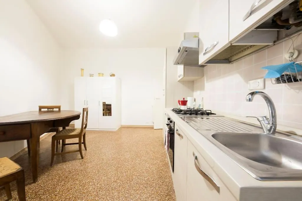 Agostino'S Apartment Genoa